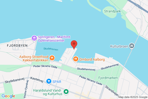 Bratbjærggård, Ungdomscentret